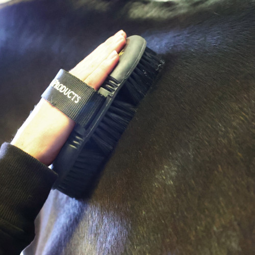 Supreme Products Pro Groom Body Brush - Black/Gold - 18.5 x 9.5cm